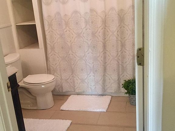 3rd image of 359 Florida Ave APT 1