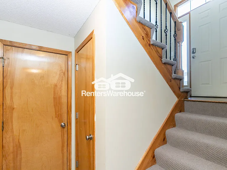 804 Stratford Dr — Photo 26