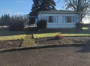 8586 S Park Ct, Canby, OR 97013