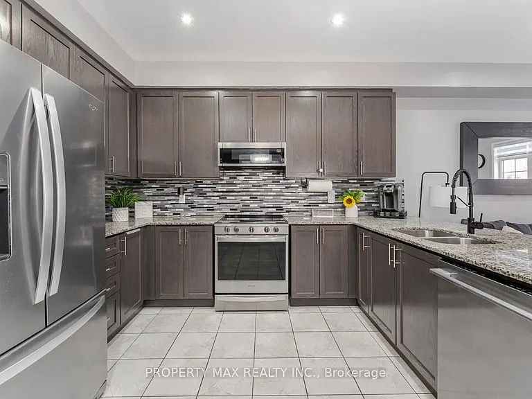66 Rimrock Cres — Photo 12
