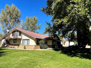 2516 E Valley Rd, Minden, NV 89423