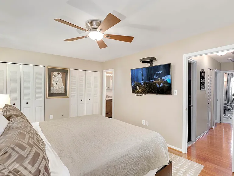 9765 High Water Ct — Photo 15