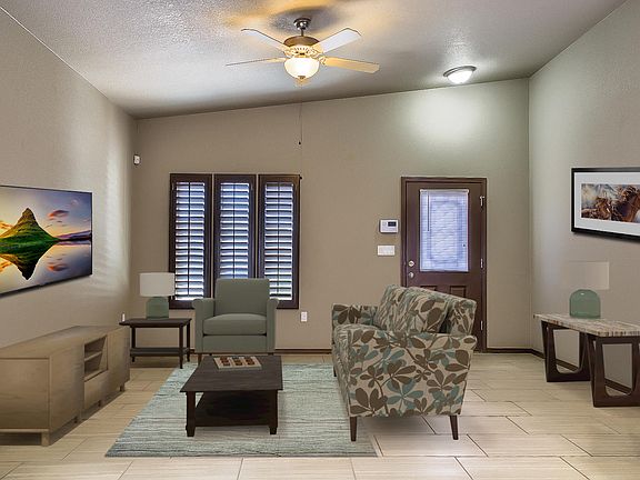 3rd image of 14375 Loma Esmeralda Dr