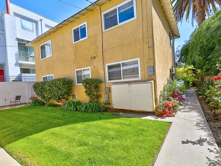 10459 Riverside Dr #A — Photo 6