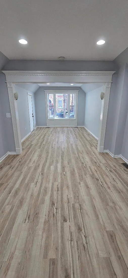 2 bed, 1200 sqft, $1,900 — Photo 4