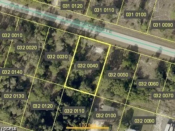 956 Plymouth St E, Lehigh Acres, FL 33974