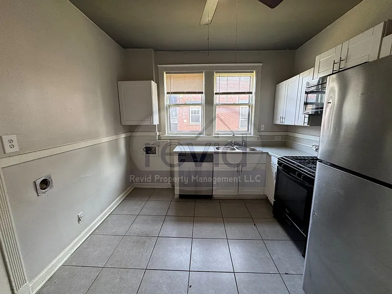 The Broadmoor Apartments — Photo 28