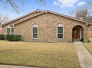 1213 Meandering Way, Garland, TX 75040