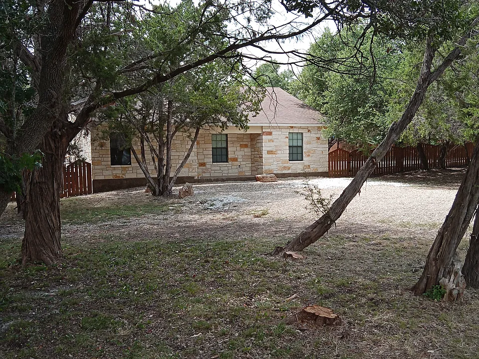 620 Persimmon Pass