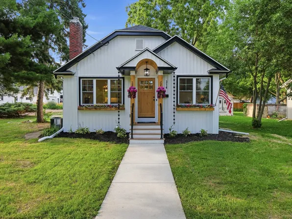 314 Van Deusen St, Madison, WI 53715