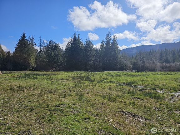 3rd image of 9999 Crescent Beach Rd