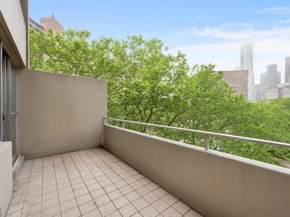 180 Park Row 5B image 3 of 11