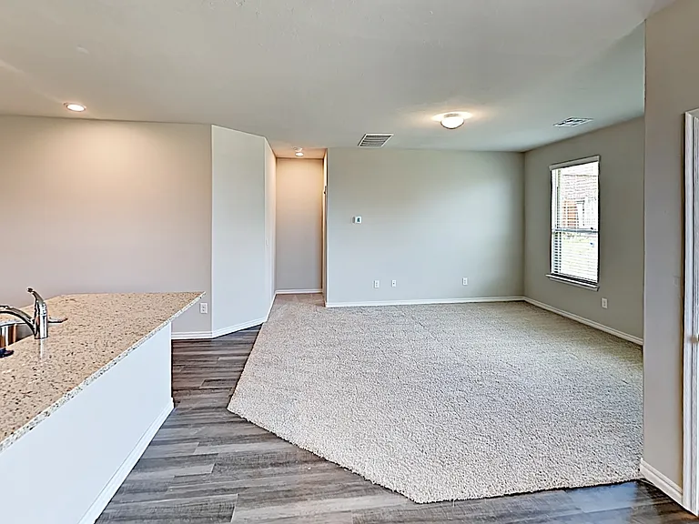 11317 NW 95th St — Photo 4