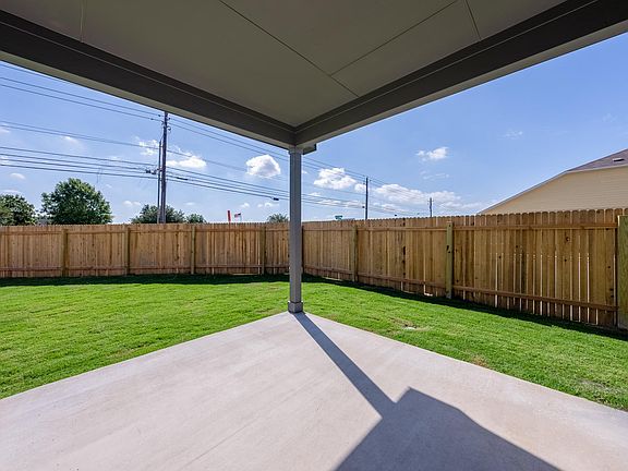 2nd image of 10425 Steinbeck Dr