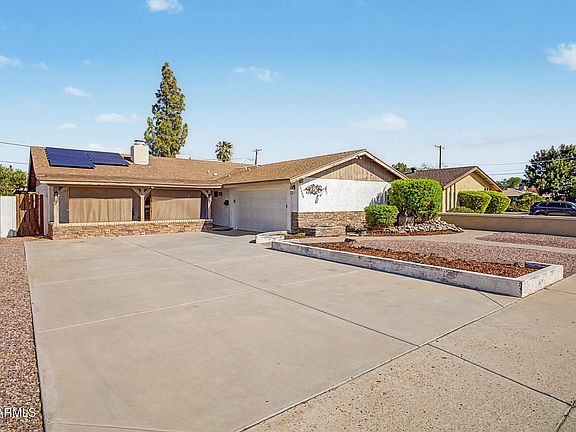 3rd image of 2609 N 49TH Place