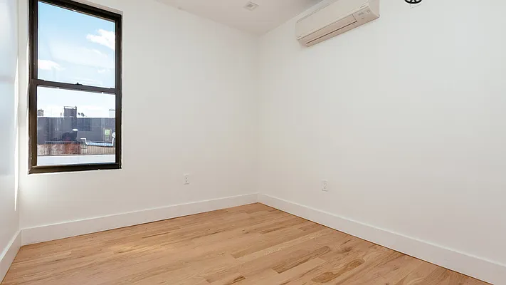 Rented by Nooklyn NYC LLC | media 25