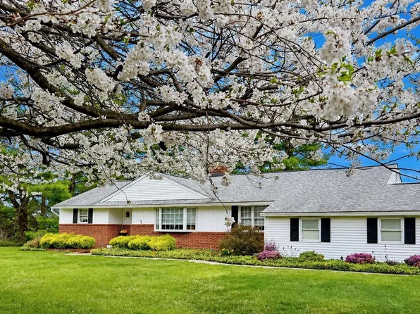 418 Doublewoods Rd, Langhorne, PA 19047