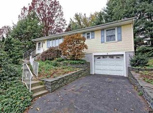 3 Kerry Ln, Loudonville, NY 12211