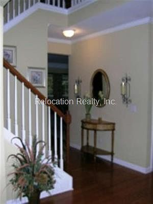 4th image of 423 Mountain Mist Dr