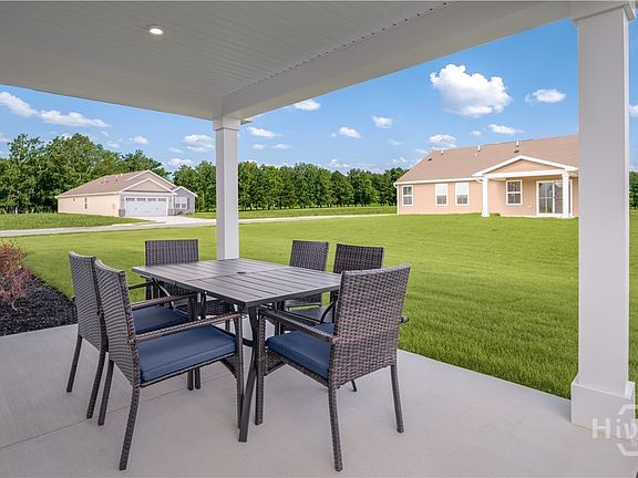 4th image of 128 Brecks Retreat
