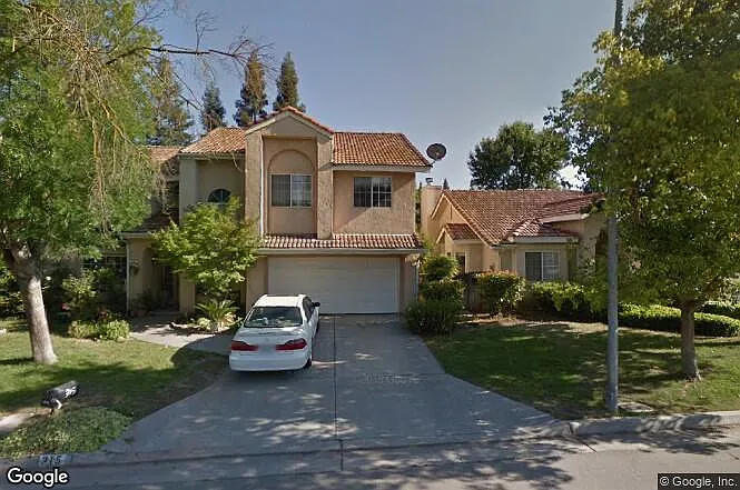 315 E Marwood Ln photo 1