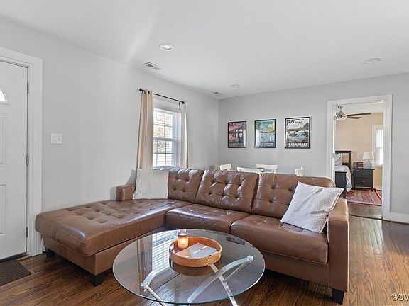 4th image of 2405 Agra Dr