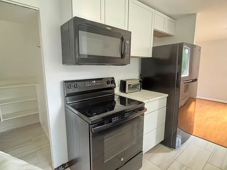 120 Bishop Dr #120 — Photo 7