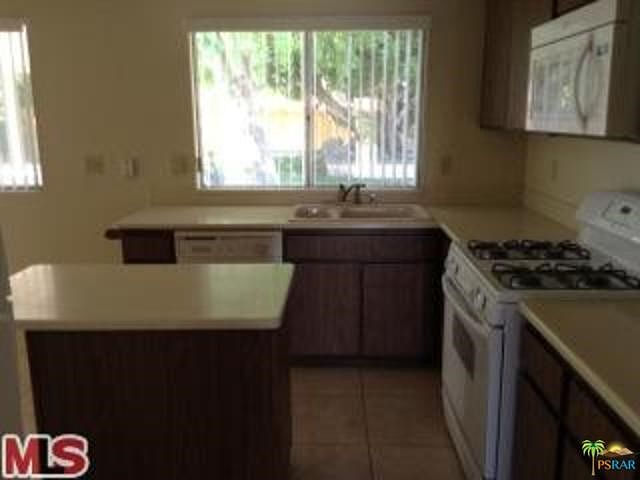 2nd image of 2453 E El Alameda