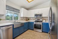 Amador Ave-2404-015.jpg