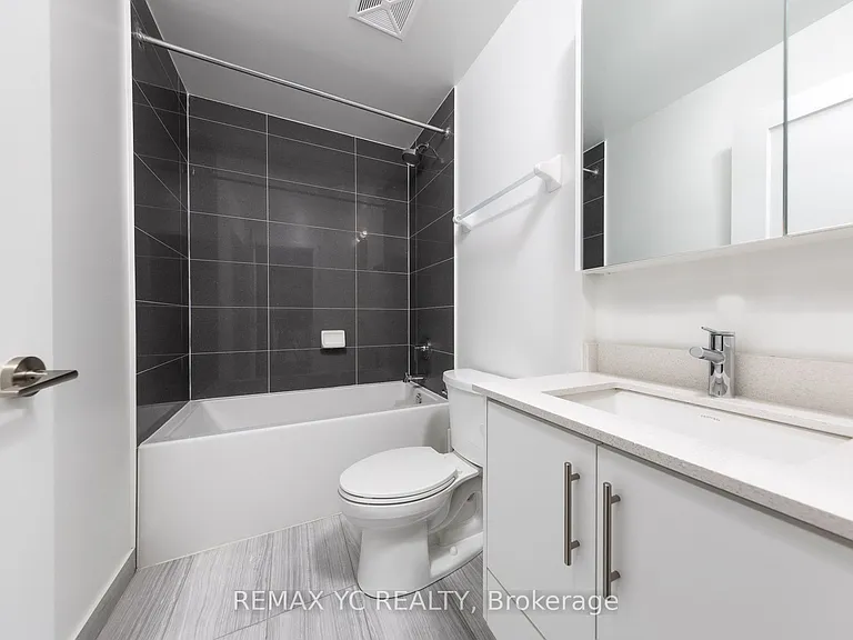 95 Oneida Cres #305 — Photo 11