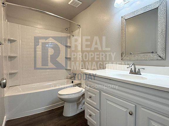 5th image of 620 Lana Lee Ct SE