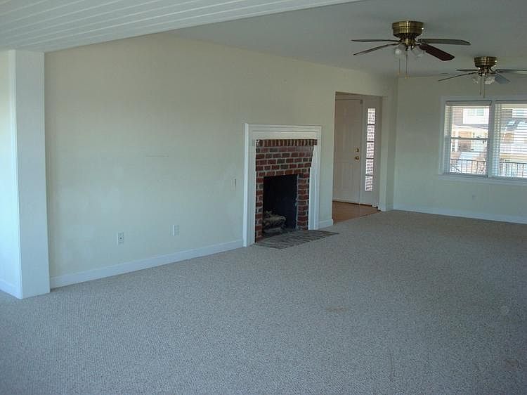 98 Sandy Bay Dr, Poquoson, VA 23662 Zillow