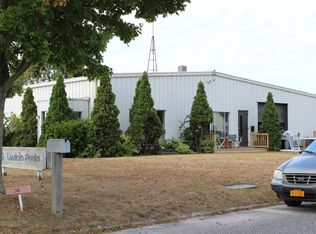 30 Mariner Dr, Southampton, NY 11968