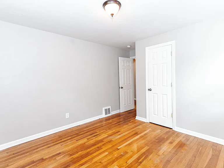 626 Ridgemont Dr — Photo 20