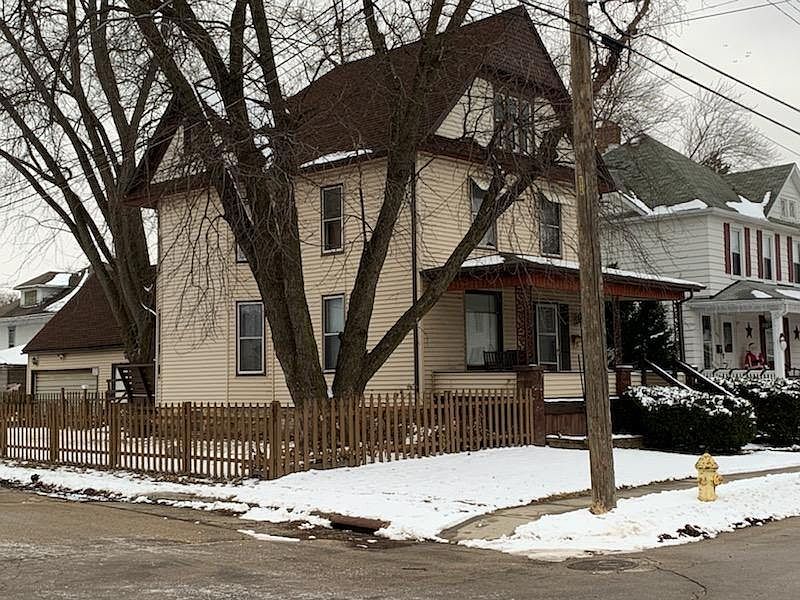 2nd image of 1128 S State Ave