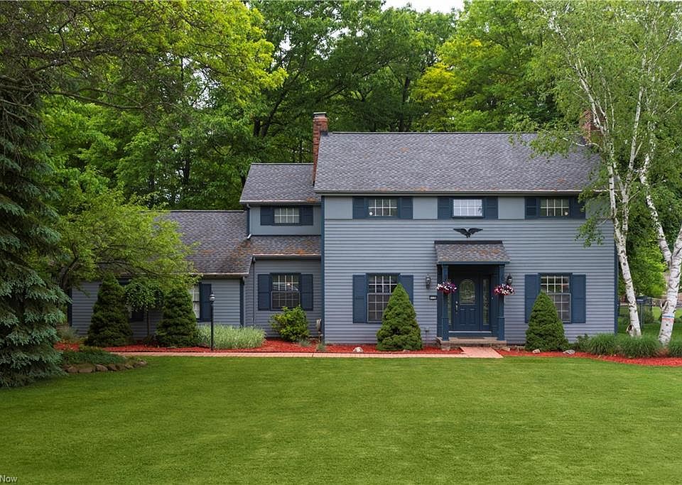 1st image of 8136 Forest Ct