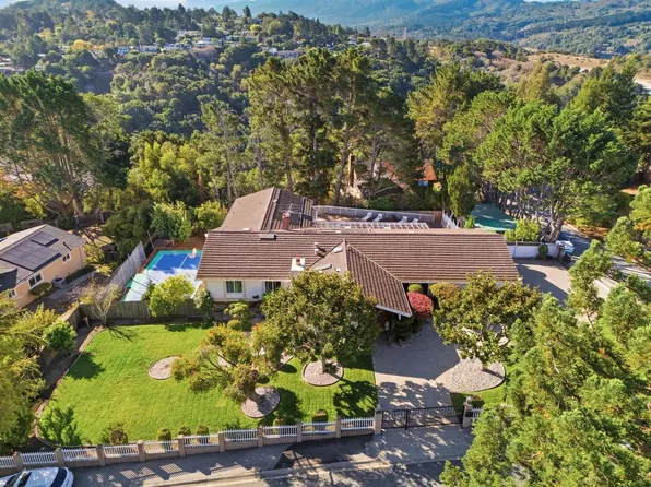 1345 Lakeview Dr, Hillsborough, CA 94010