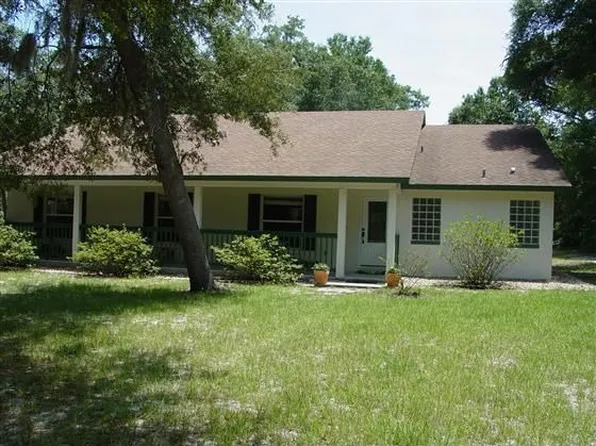 875 Pioneer Way, Geneva, FL 32732