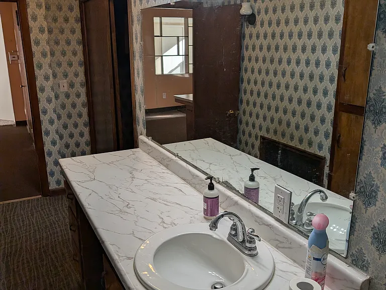 15 Arch Ave #1 — Photo 13