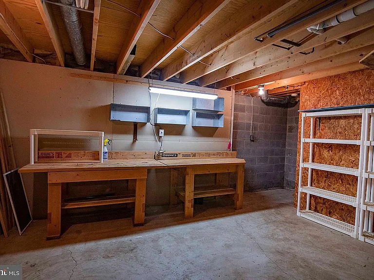 581 Running Bear Ct — Photo 20