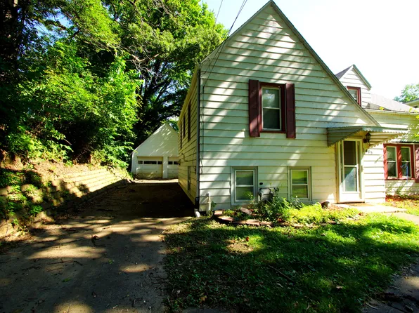 1485 46th Ave, Rock Island, IL 61201