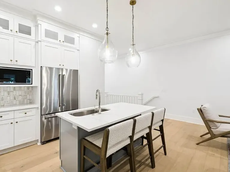 45 Grove Townhomes Pl #104 — Photo 11