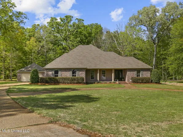 476 Wimbledon Dr, Brandon, MS 39047