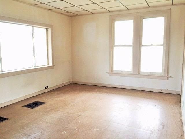2nd image of 210 S Main St