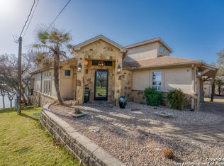733 Sandy Mountain Dr, Sunrise Beach, TX 78643