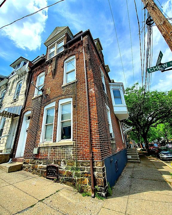 2nd image of 387 W Chew St