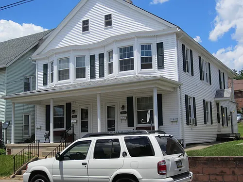 513 Moore St #B Photo 1 513 Moore St #B Photo 1