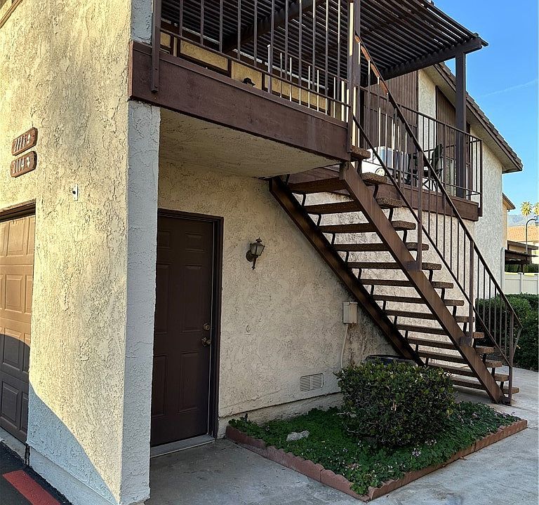 1st image of 2116 Hawthorne Ct