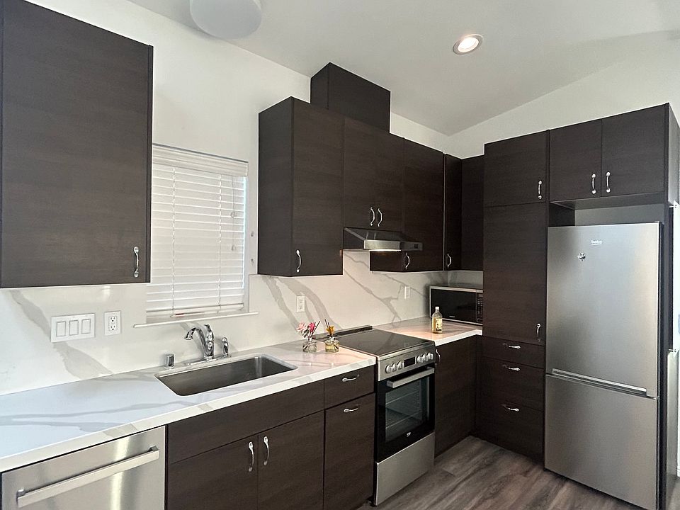 1st image of 145 Bradford Dr #41