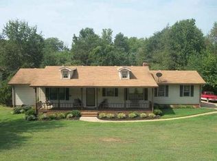4801 Great Oaks Dr, Anderson, SC 29625